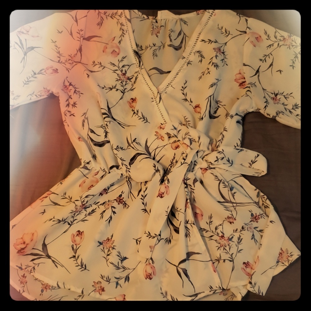Super cute blouse